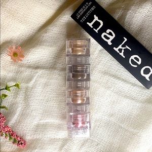 Naked cosmetics FOUR eyeshadow pigments